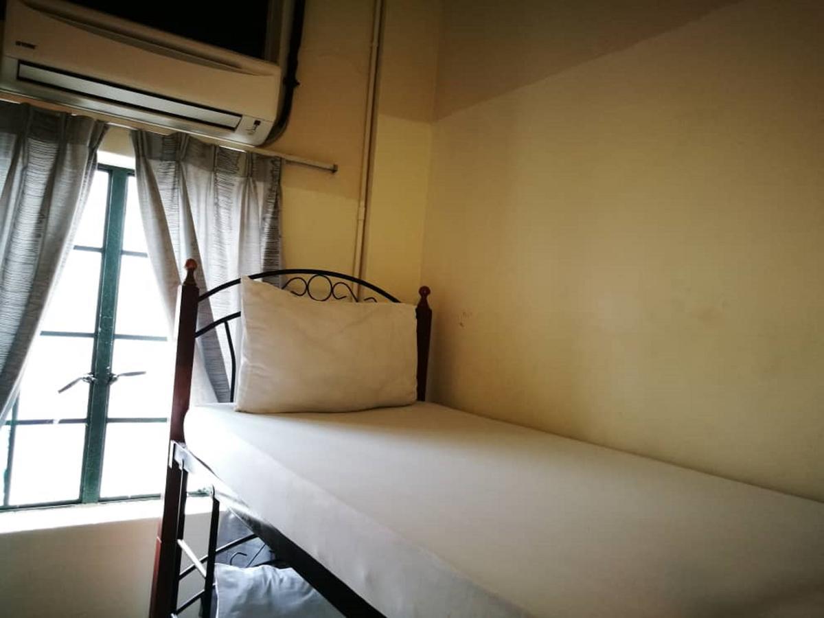 Grocer'S Inn Backpackers Guesthouse Kuala Lumpur Eksteriør billede