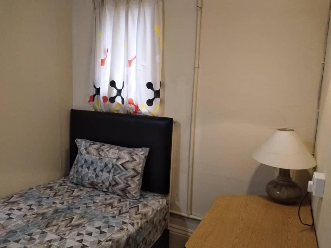 Grocer'S Inn Backpackers Guesthouse Kuala Lumpur Eksteriør billede