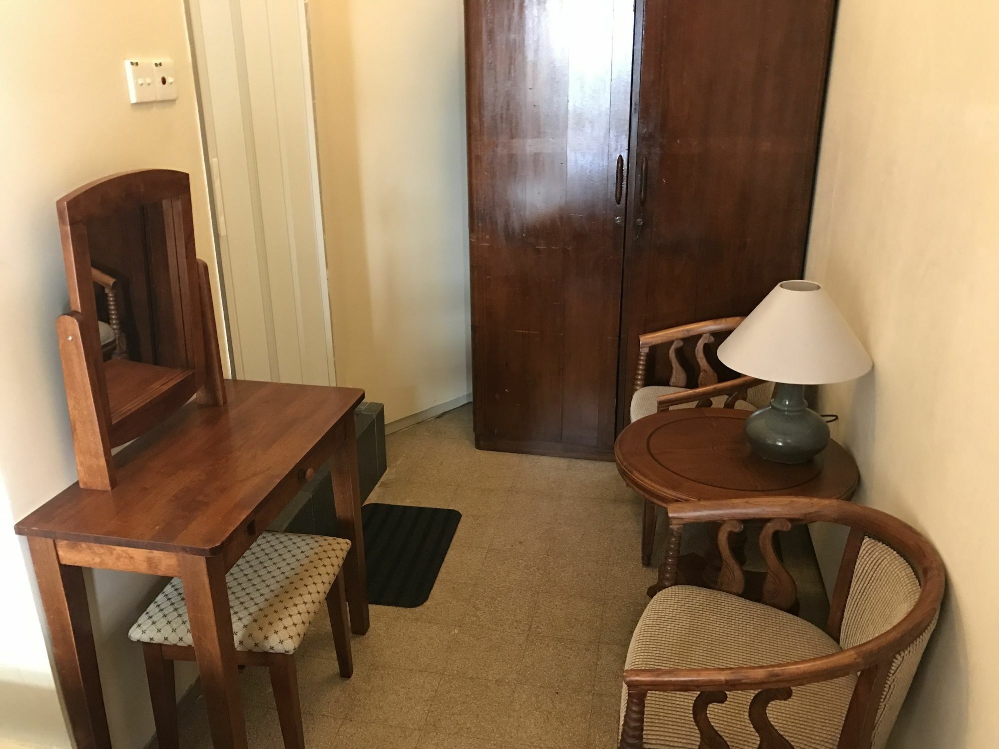 Grocer'S Inn Backpackers Guesthouse Kuala Lumpur Eksteriør billede